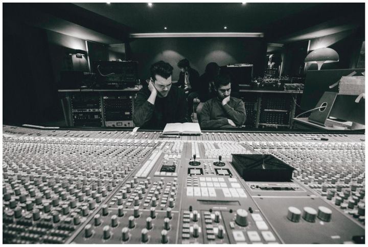 Everything Everything Facebook Studio