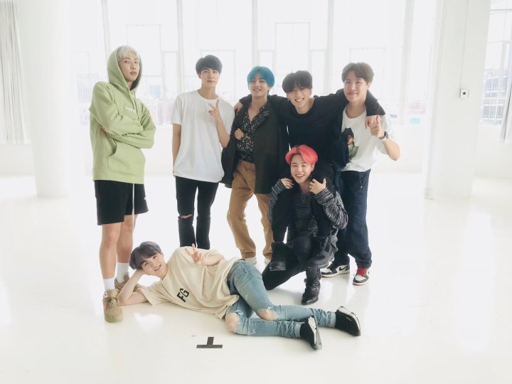 BTS Twitter 2019 April Studio