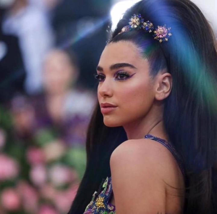 Dua Lipa Facebook 2019 May