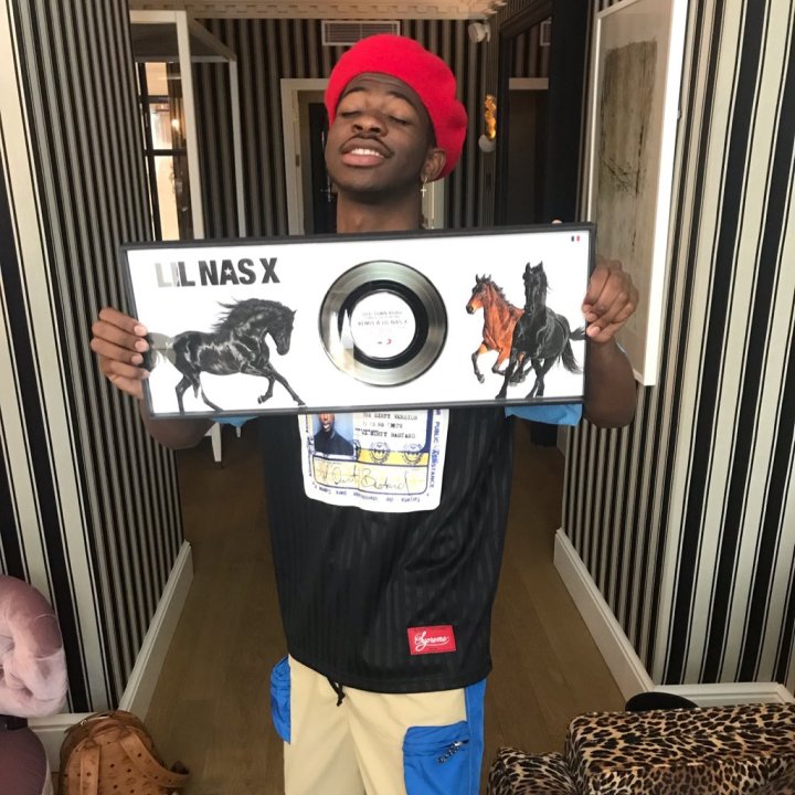 Lil Nas X France Platinum Twitter 2019 July