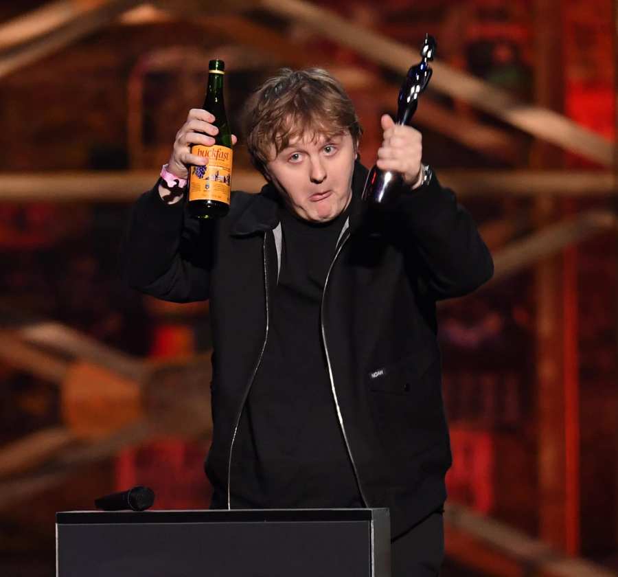 Lewis Capaldi Facebook 2020-02-19